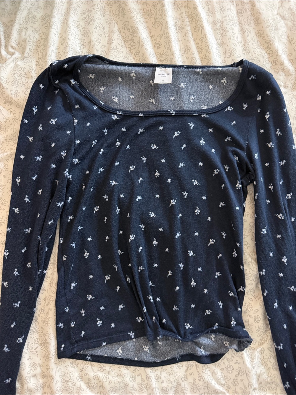 Mossimo Supply Co. Navy Floral Long-Sleeve Scoop Neck Tee